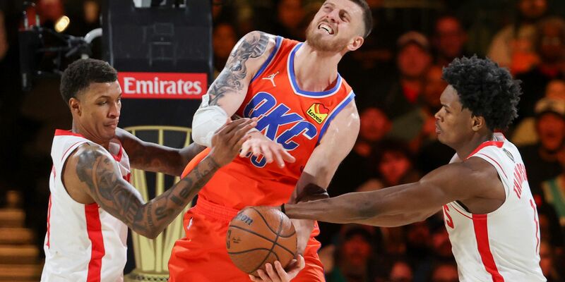 Oklahomas Center Isaiah Hartenstein steuerte 21 Punkte beim Halbfinal-Sieg im NBA Cup bei. - Foto: Ian Maule/AP/dpa
