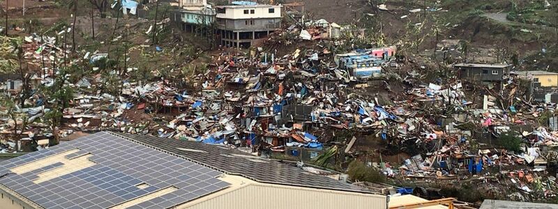 Das Unwetter hinterließ in Mayotte eine Spur der Verwüstung. - Foto: Kwezi/AFP/dpa