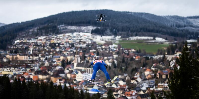 Pius Paschke beim Weltcup am Sonntag. - Foto: Philipp von Ditfurth/dpa