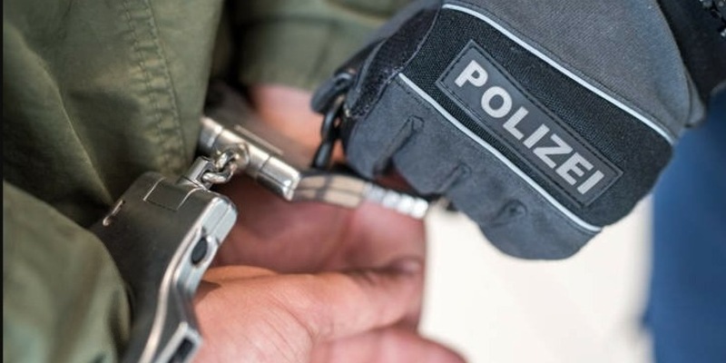 BPOL-HB: Graffiti-Täter in Tostedt auf frischer Tat ertappt - Foto: presseportal.de