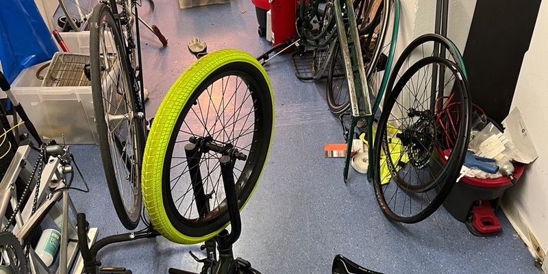 POL-E: Essen: Polizei deckt mutmaßliche Hehlerwerkstatt auf - Tatverdächtiger vorläufig festgenommen - Foto: presseportal.de