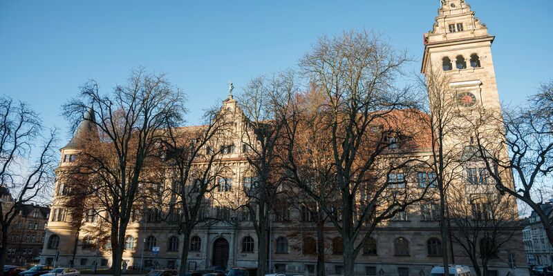 Ein Jäger erschießt grundlos einen Hund und erhält dafür eine Haftstrafe. (Archivbild) - Foto: Daniel Vogl/dpa