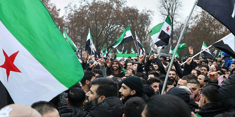 Syrer in Deutschland feiern den Sturz von Assad in Syrien (Archiv) - Foto: über dts Nachrichtenagentur