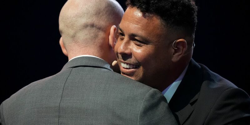 Brasiliens früherer Weltklasse-Stürmer Ronaldo hat große Pläne. - Foto: Rebecca Blackwell/AP/dpa