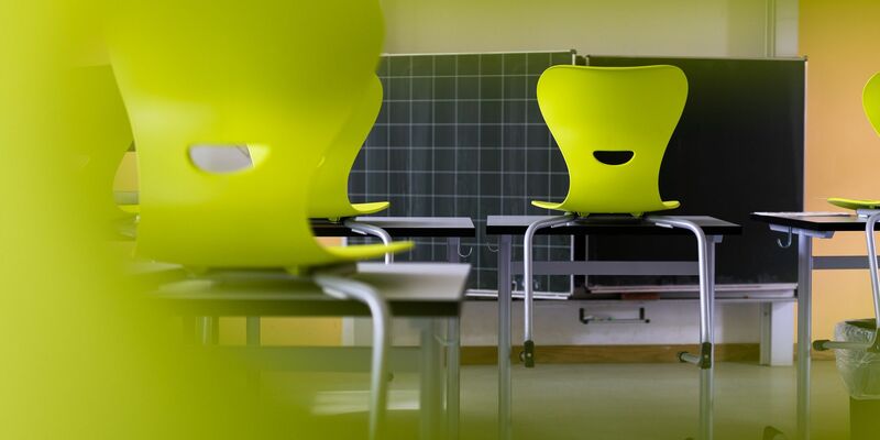 Ein neuer EU-Bericht beschäftigt sich unter anderem mit Schwächen in der Bildung. (Symbolbild) - Foto: Philipp von Ditfurth/dpa