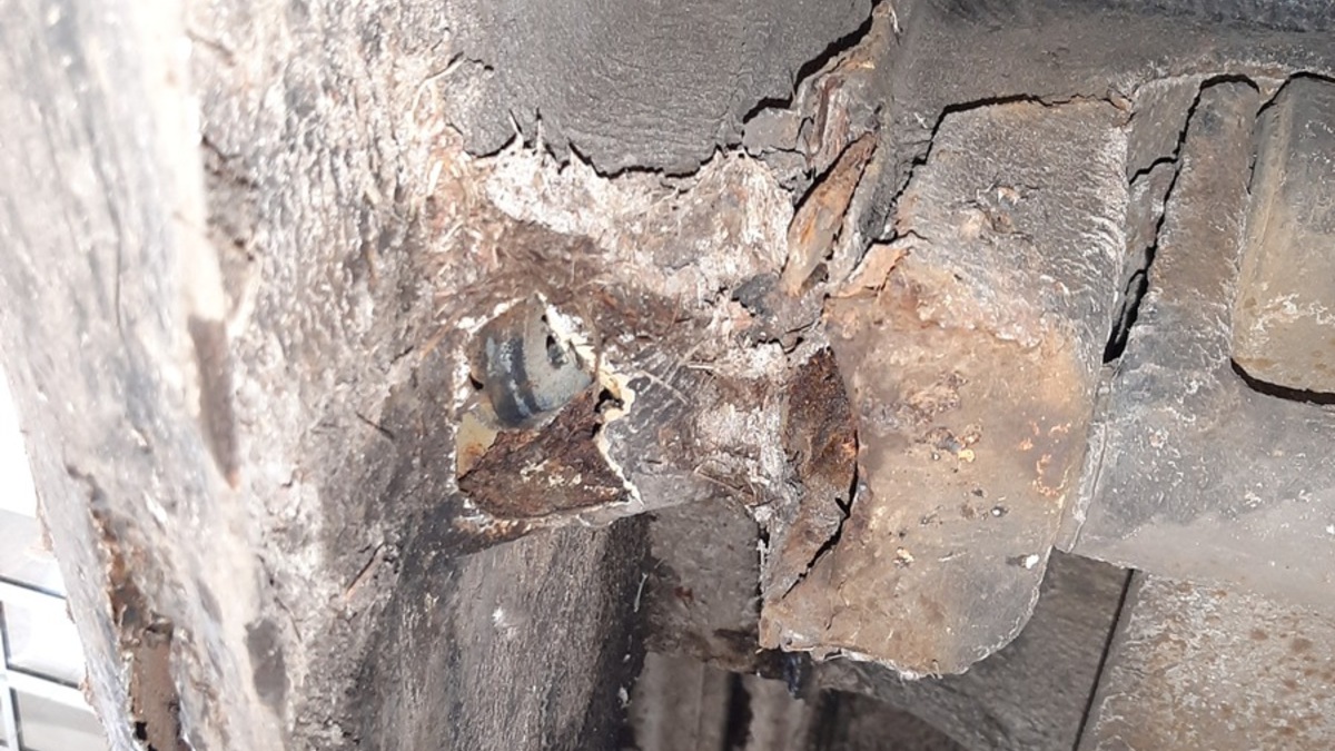 POL-SE: Pinneberg - Polizei zieht Sprinter mit technischen Mängeln aus dem Verkehr - Foto: presseportal.de