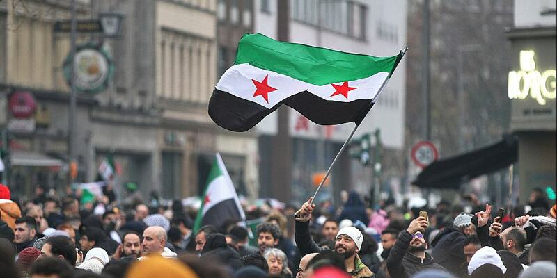 Syrer in Deutschland feiern den Sturz von Assad in Syrien (Archiv) - Foto: über dts Nachrichtenagentur
