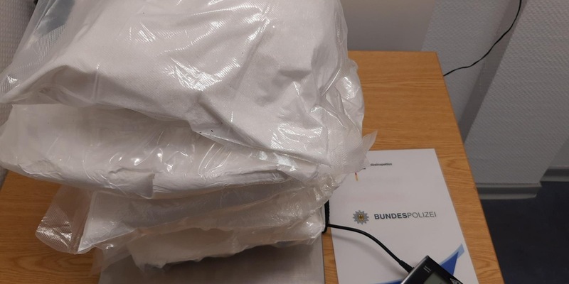BPOL NRW: Bundespolizei stellt 15 Kilogramm Ketamin auf der Bundesautobahn 3 sicher - Foto: presseportal.de