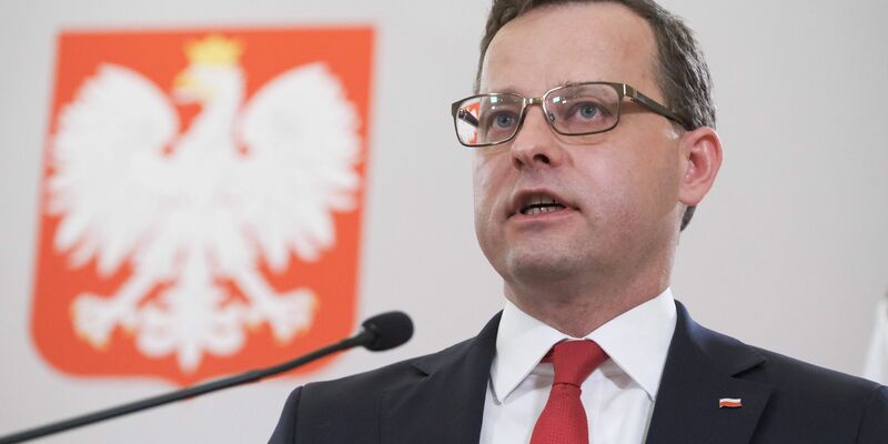 Polens früherer Vize-Justizminister Marcin Romanowski wird wegen Korruptionsverdachts gesucht. (Archivbild) - Foto: Mateusz Marek/PAP/dpa