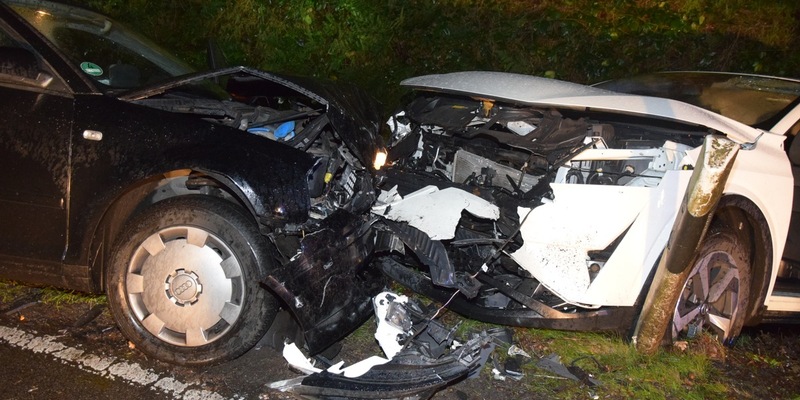 POL-OL: +++Pressemitteilung des Polizeikommissariates Bad Zwischenahn: Zwei Verletzte durch Frontalzusammenstoß zweier Pkw+++ - Foto: presseportal.de