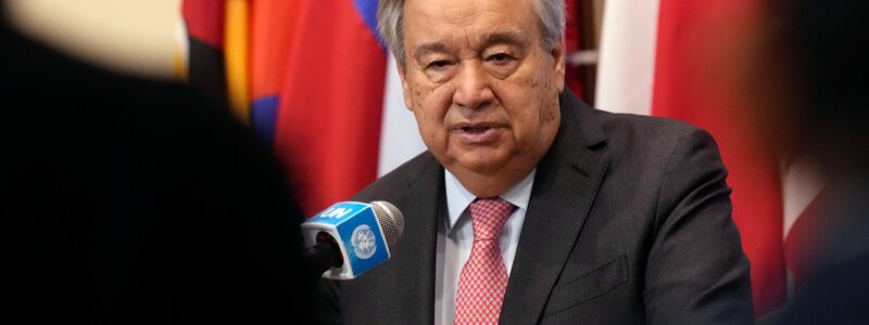 UN-Generalsekretär Guterres sieht trotz großer Hoffnung auch Gefahren für die künftige Entwicklung Syriens. - Foto: Richard Drew/AP/dpa