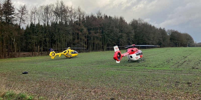 FW-ROW: Frontalzusammenstoß zweier PKW auf der B71 zwischen Wehldorf und Brüttendorf fordert zwei Tote und einen Schwerverletzten - Foto: presseportal.de