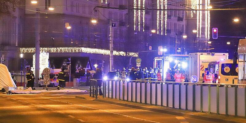 Auto rast auf Magdeburger Weihnachtsmarkt in Menschenmenge am 20.12.2024 - Foto: über dts Nachrichtenagentur