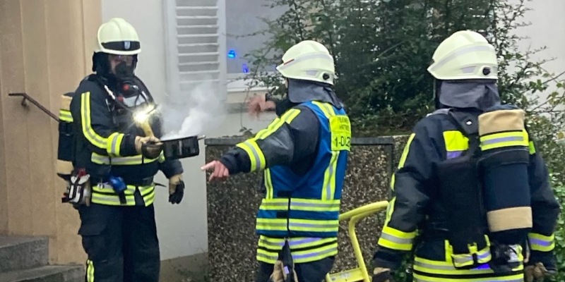 FW-DT: Ölspur im Stadtgebiet Detmold: Feuerwehr im Großeinsatz - Foto: presseportal.de