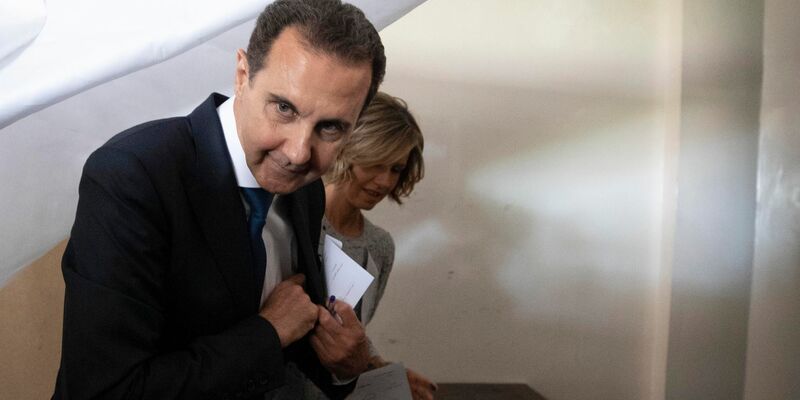 Spekulationen um Scheidungspläne in der Familie Assad nach dessen Sturz halten an (Archivbild) - Foto: Hassan Ammar/AP/dpa