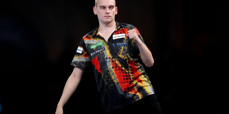 Ricardo Pietreczko (l) zieht weiter, Gian van Veen ist raus. - Foto: John Walton/Press Association/dpa