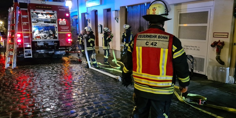 FW-BN: Feuer an einer Tiefgaragenzufahrt - Foto: presseportal.de