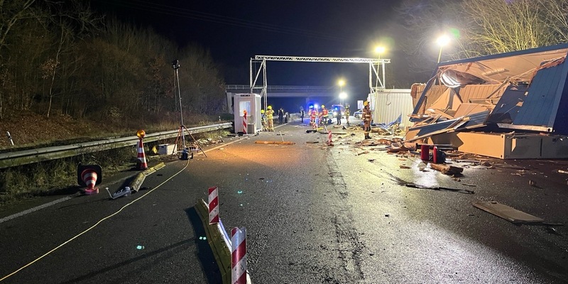 POL-PDLD: Betrunkener LKW Fahrer verursacht größeren Verkehrsunfall am Grenzübergang auf der Bienwald B9 - Foto: presseportal.de