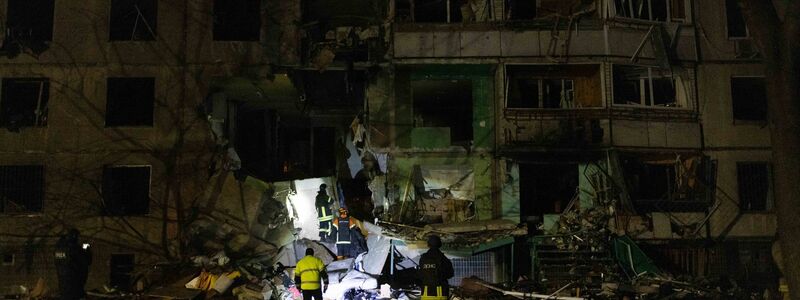 In Charkiw im Osten der Ukraine wurden bei neuen Angriffen mindestens vier Menschen verletzt. (Archivbild) - Foto: Yevhen Titov/ZUMA Press Wire/dpa