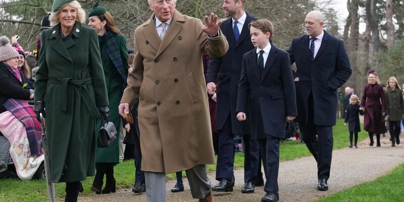 Für besonderes Aufsehen sorgte Prinzessin Kate, die sich seit ihrer Krebserkrankung und der beendeten Chemotherapie nur selten öffentlich gezeigt hatte. - Foto: Jon Super/AP/dpa