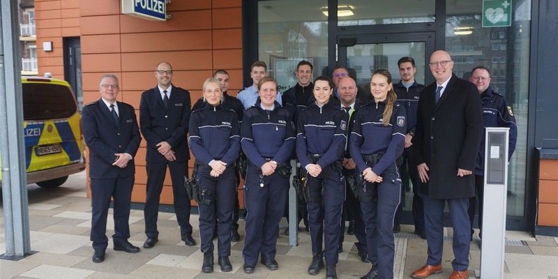 POL-KLE: Kevelaer - Landrat dankt an Heiligabend Beamtinnen und Beamten der Polizeiwache Kevelaer - Foto: presseportal.de