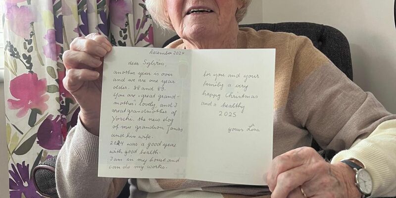Seit Jahrzehnten schreibt Sylvia Perkins ihrer deutschen Brieffreundin - getroffen oder gesprochen hat sie sie nie.  - Foto: Sylvia Perkins/PA Media/dpa