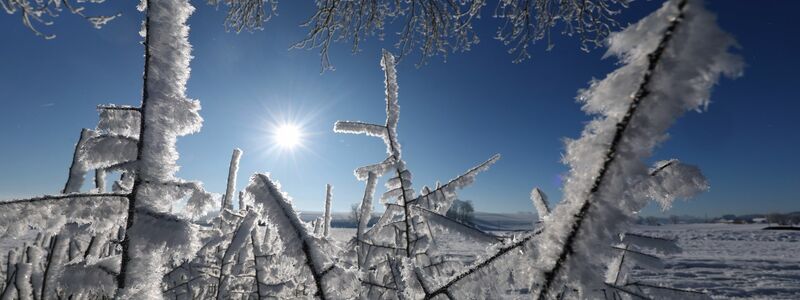 Eine Landschaft in Weiß - für viele bleibt die ein weihnachtlicher Traum. - Foto: Karl-Josef Hildenbrand/dpa