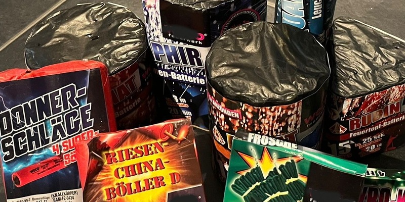 FW-Erkrath: Bilanz der Feuerwehr Erkrath zum Jahreswechsel 2024 / 2025 34 Feuerwehreinsätze, davon 30 Brand- und zusätzlich 27 Rettungsdiensteinsätze / Erneut Angriffe auf Einsatzkräfte - Foto: presseportal.de