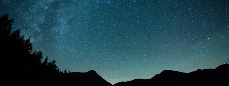 Der aktivste Meteorstrom des Jahres macht sich in der zweiten Augustwoche bemerkbar: die Perseïden. (Archivbild) - Foto: Matthias Balk/dpa/dpa-tmn