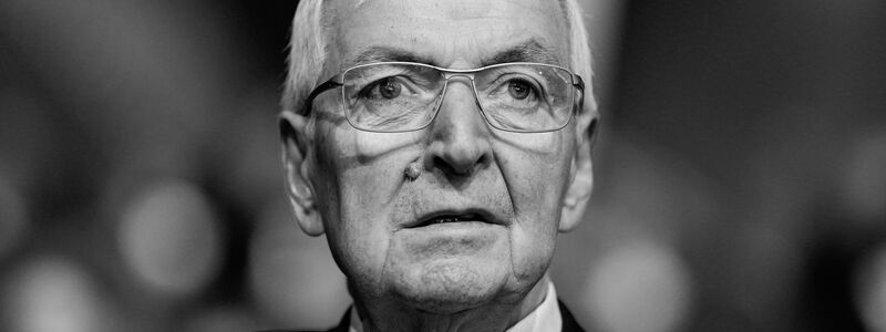 Ehemaliger Bundesumweltminister Klaus Töpfer mit 85 Jahren gestorben. (Archivbild) - Foto: Uwe Anspach/dpa