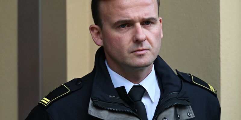 Der Berliner Feuerwehrsprecher Vinzenz Kasch hätte nichts gegen ein generelles Böllerverbot. (Archivbild) - Foto: Soeren Stache/dpa