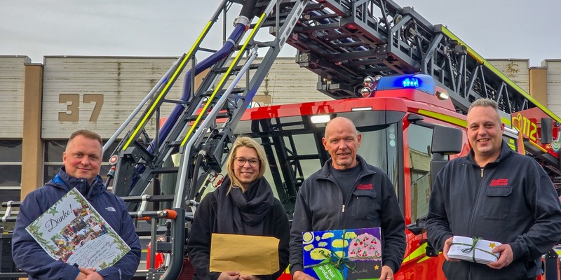 FW Bremerhaven: Eine Herzensangelegenheit der Feuerwehr Bremerhaven - Spende für das SOS-Kinderdorf Worpswede - Foto: presseportal.de