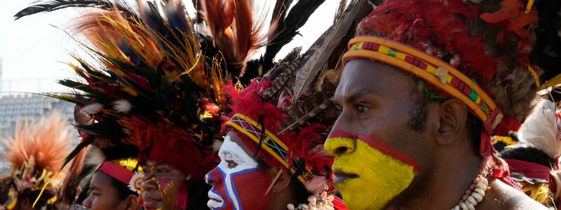 In Papua-Neuguinea sprechen die Menschen mindestens 800 verschiedene Sprachen. - Foto: Mark Baker/AP/dpa