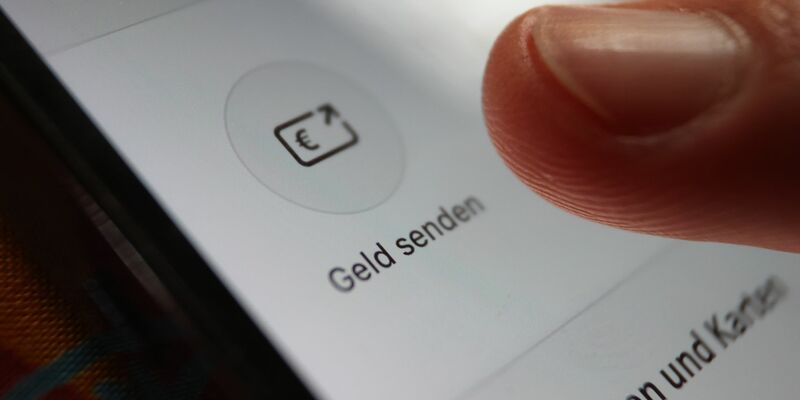 Der Bezahldienst Wero kann nun auch beim Online-Shopping genutzt werden. (Symbolbild) - Foto: Karl-Josef Hildenbrand/dpa