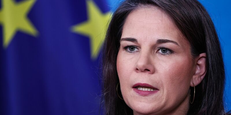 Bundesaußenministerin Annalena Baerbock (Grüne) spricht sich klar für weitere Milliardenhilfen für die Ukraine aus.  - Foto: Hannes P Albert/dpa