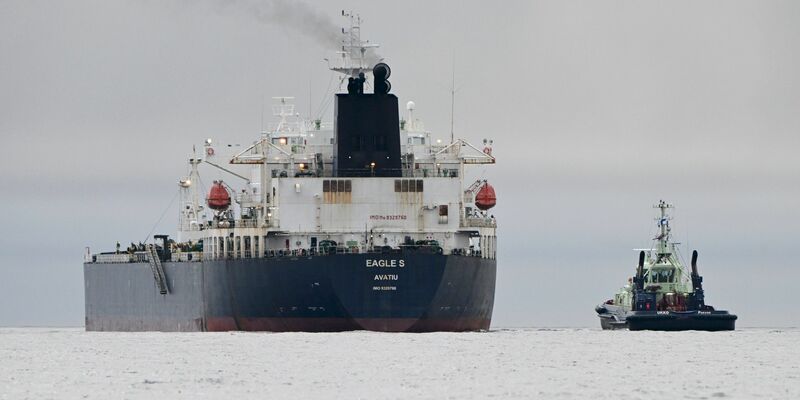Unter Sabotageverdacht: Der Tanker Eagle S». - Foto: Jussi Nukari/Lehtikuva/dpa