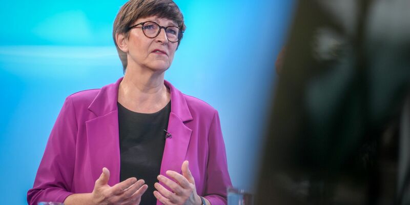 Esken glaubt, dass Musk nur das Ziel verfolgt, immer reicher zu werden. (Archivbild) - Foto: Kay Nietfeld/dpa