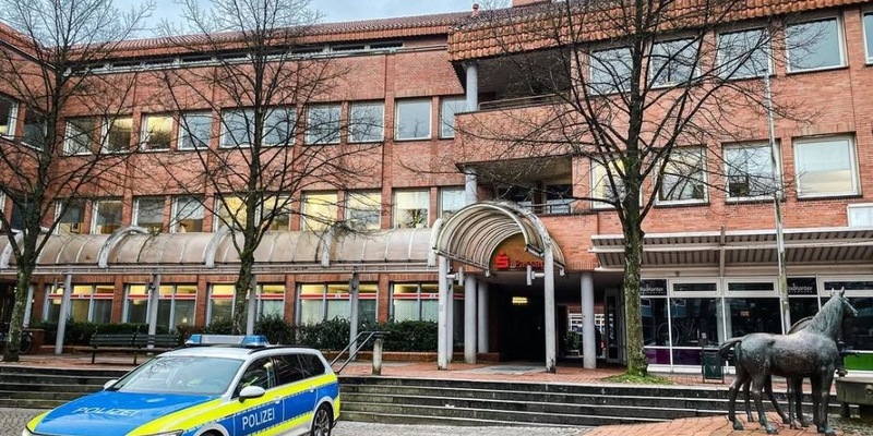 POL-ROW: ++ Videoüberwachung am Pferdemarkt in der Silvesternacht ++ Sicher und friedlich ins neue Jahr: Hinweise der Polizei ++ - Foto: presseportal.de