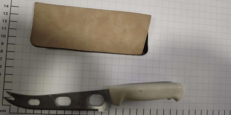 BPOL NRW: Bundespolizei stellt Falschgeld, Messer und Drogen bei 21-Jährigem sicher - Foto: presseportal.de