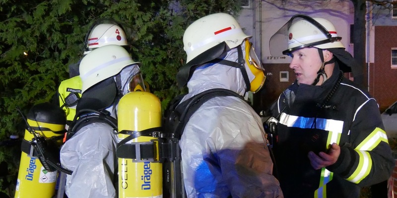 FW Celle: Unbekannte Flüssigkeit in Wohngebäude ausgetreten - Foto: presseportal.de