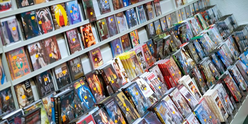 Mörderische Verben wie «töten» tauchen zunehmend in Filmen auf. (Archivbild) - Foto: Jens Büttner/dpa-Zentralbild/ZB