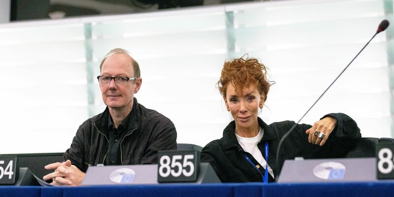 «So günstig war Schwarzfahren nie», sagt Ex-«Titanic»-Chef Sonneborn. - Foto: Philipp von Ditfurth/dpa