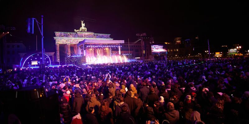 Silvester 2024 am Brandenburger Tor. (Archivbild) - Foto: Joerg Carstensen/dpa