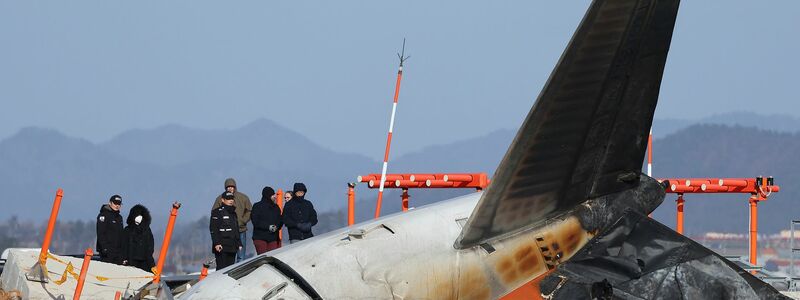 Die Maschine mit 181 Menschen an Bord war am Sonntag bei der Landung verunglückt.  - Foto: Uncredited/YONHAP/AP/dpa