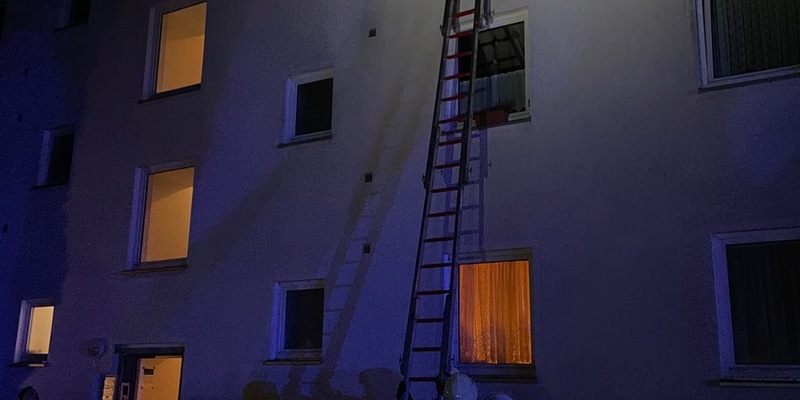 FW Lehrte: Eingeklemmtes Kind im ICE befreit - Stadtfeuerwehr Lehrte verzeichnet 11 Einsätze zum Jahreswechsel - Foto: presseportal.de