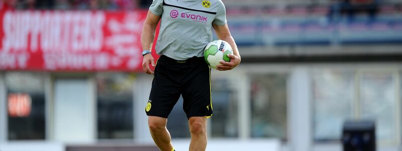 Wolfgang de Beer, Ex-Torwart von Borussia Dortmund, gehörte viele Jahre zu den beliebtesten BVB-Persönlichkeiten.  - Foto: picture alliance / ZB