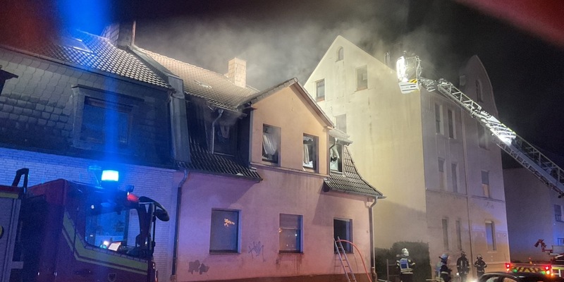 FW-DO: Kellerbrand breitete sich auf Erdgeschoss aus - Foto: presseportal.de