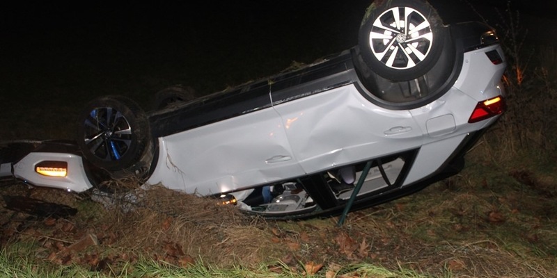 POL-DN: Pkw überschlägt sich - Foto: presseportal.de