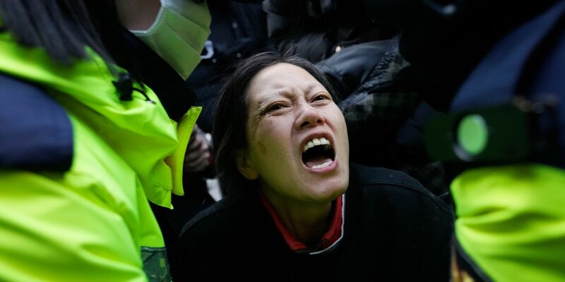 Die Proteste stehen im Zusammenhang mit dem Amtsenthebungsverfahren gegen Yoon Suk Yeol. - Foto: Ahn Young-joon/AP/dpa