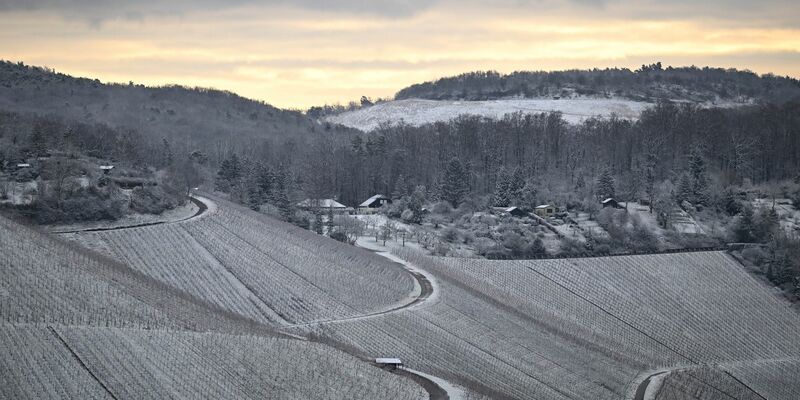 Am Wochenende droht in vielen Teilen Deutschlands Glätte. - Foto: Bernd Weißbrod/dpa